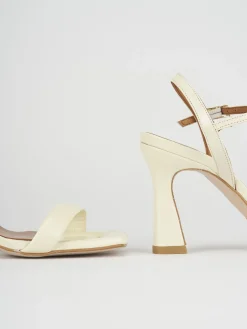 Sandali tacco 9cm pelle beige