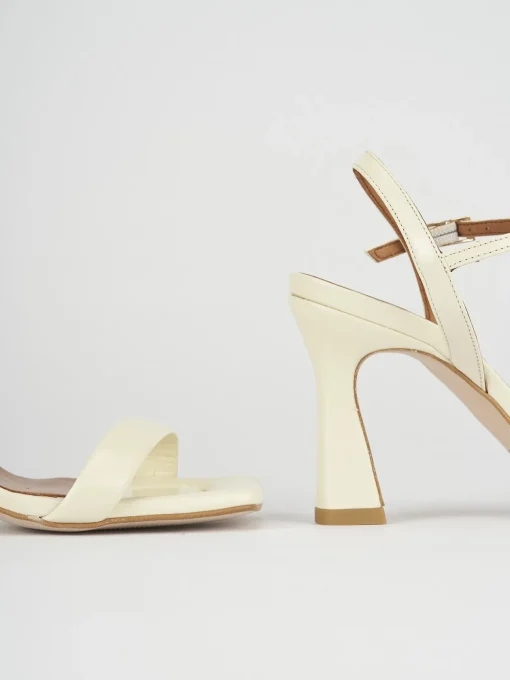 Sandali tacco 9cm pelle beige