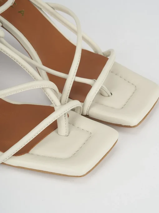 Sandali tacco 8cm pelle beige