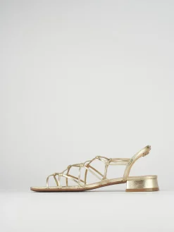 Sandali tacco 2cm pelle oro
