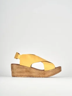 Sandali zeppa tacco 6cm pelle giallo