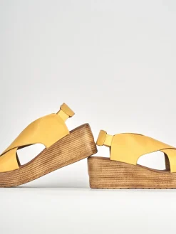 Sandali zeppa tacco 6cm pelle giallo