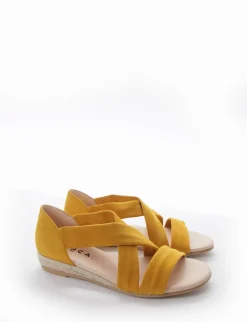 Sandalo con zeppa 30 in corda giallo
