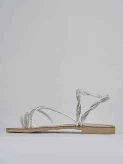 Sandalo tacco 1 cm argento pelle