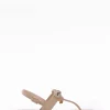 Sandalo tacco 1 cm beige camoscio