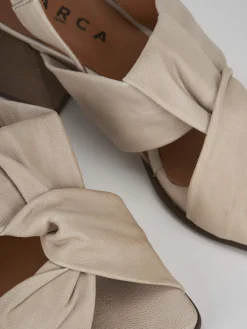 Sandalo tacco 5 cm beige pelle