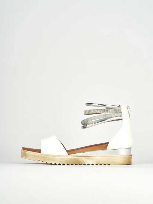 Sandalo tacco 1 cm bianco pelle
