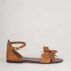 sandalo tacco 1 cm cuoio