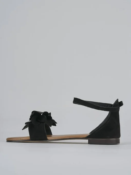 Sandalo tacco 1 cm nero camoscio