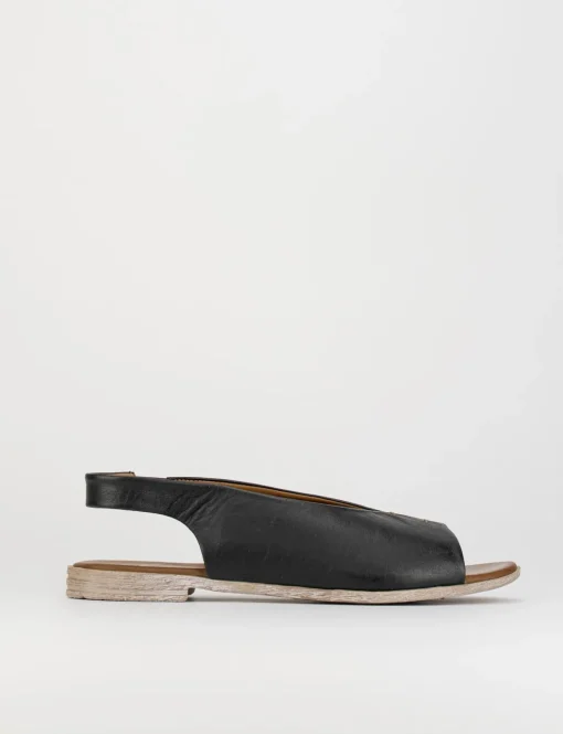 Sandalo tacco 1 cm nero pelle