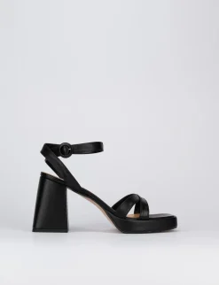 Sandalo tacco 8 cm nero pelle