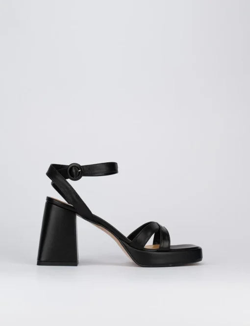 Sandalo tacco 8 cm nero pelle