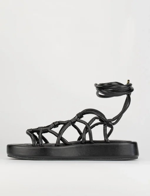 Sandalo tacco 1 cm nero pelle