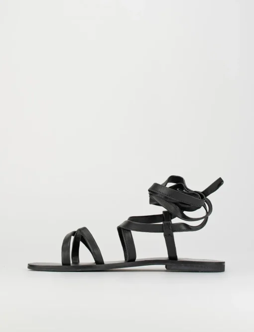 Sandalo tacco 1 cm nero pelle