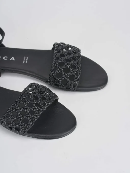 Sandalo tacco 1 cm nero pelle