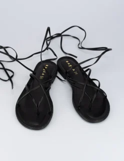 Sandalo tacco 1 cm nero pelle