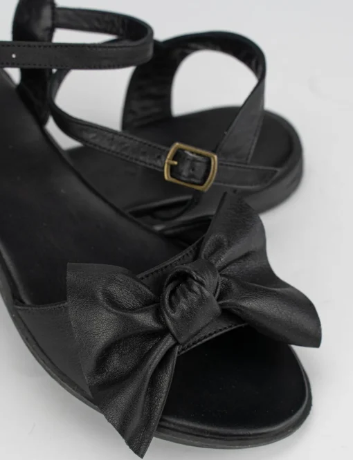 Sandalo tacco 1 cm nero pelle