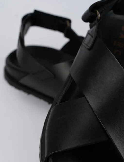 Sandalo tacco 1 cm nero pelle