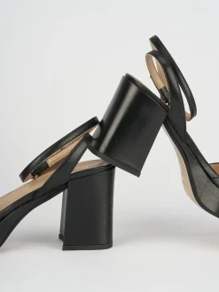 Sandalo tacco 7 cm nero pelle