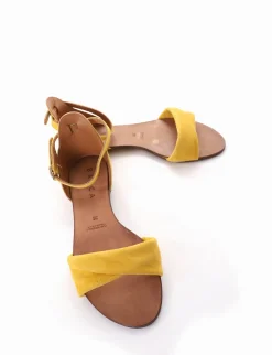 Sandalo tacco 1cm giallo
