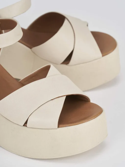 Sandalo zeppa 8 cm bianco pelle
