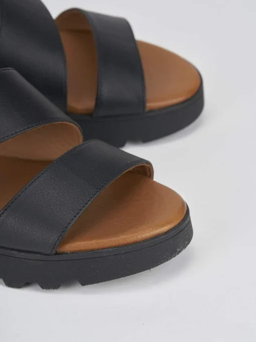 Sandalo zeppa 6 cm nero pelle