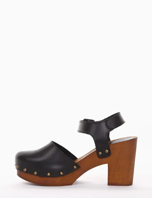 Sandalo zoccolo tacco 7cm con plateaux nero