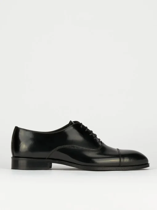 Scarpa lacci tacco 2 cm nero pelle
