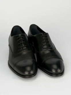 Scarpa lacci tacco 2 cm nero pelle