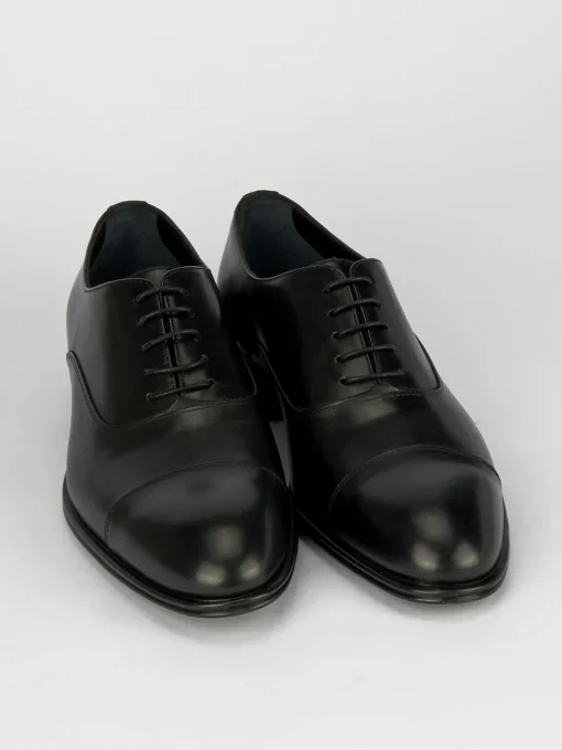 Scarpa lacci tacco 2 cm nero pelle