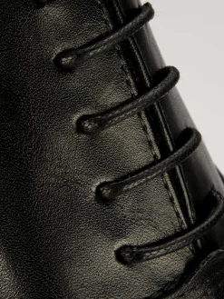 Scarpa lacci tacco 2 cm nero pelle