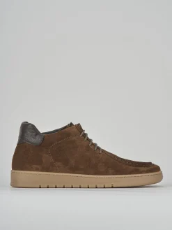 Sneakers camoscio marrone