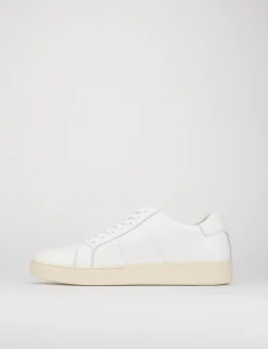 sneakers fondo gomma e soletto interno in vera pelle. tomaia in morbida pelle bianco