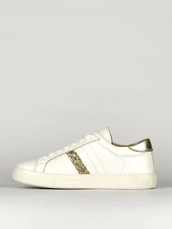 sneakers fondo gomma e soletto interno in vera pelle. Tomaia in morbida pelle bianco