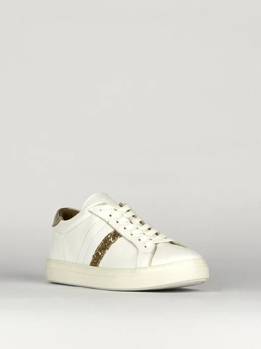 sneakers fondo gomma e soletto interno in vera pelle. Tomaia in morbida pelle bianco