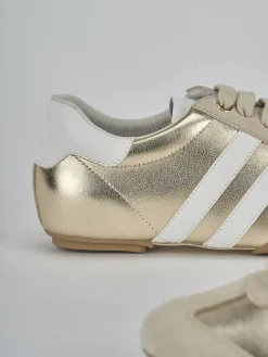 Sneakers laminato oro