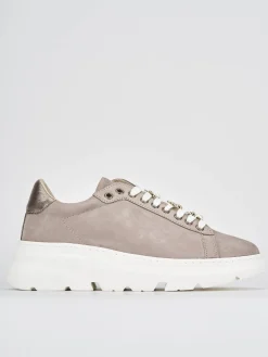 Sneakers nabuk beige