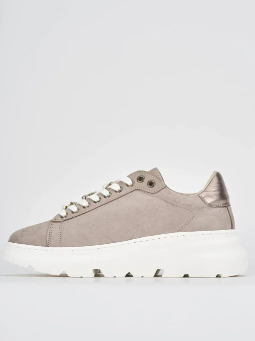 Sneakers nabuk beige