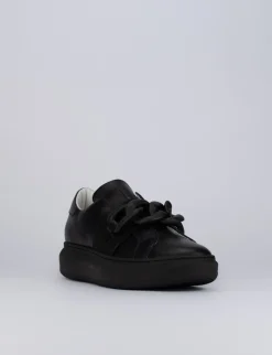 Sneakers tacco 1cm pelle nero