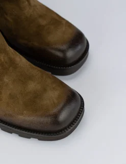 Stivale tacco 8 cm marrone camoscio