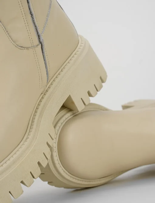Stivale tacco 1 cm bianco pelle
