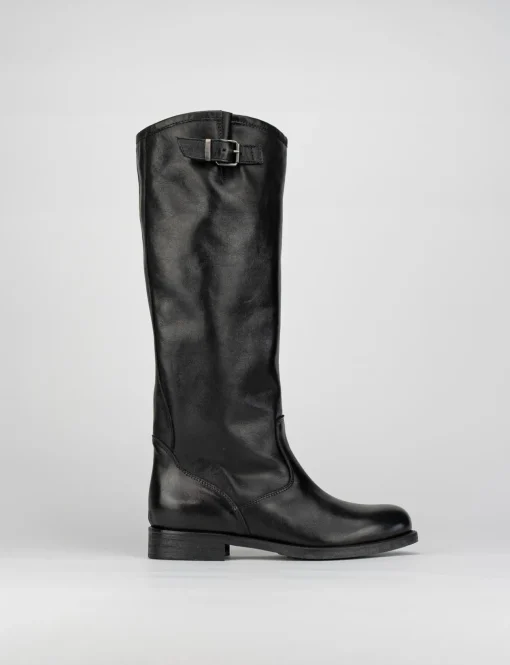 Stivale tacco 2 cm nero