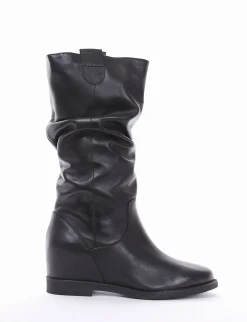 stivale tacco 2 cm nero