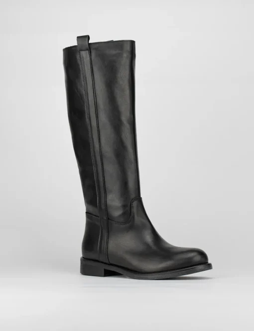 Stivale tacco 2 cm nero