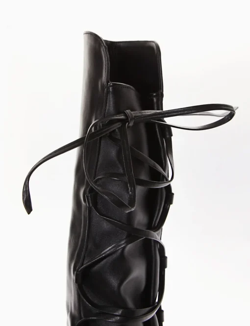 Stivale tacco 2 cm nero