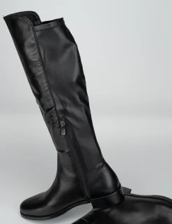 stivale tacco 2 cm nero