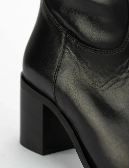 Stivale tacco 6 cm nero