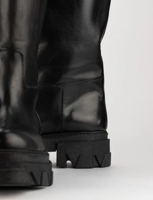 Stivale tacco 2 cm nero