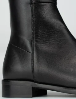 stivale tacco 2 cm nero