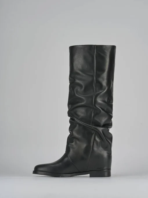 Stivale tacco 2 cm nero pelle